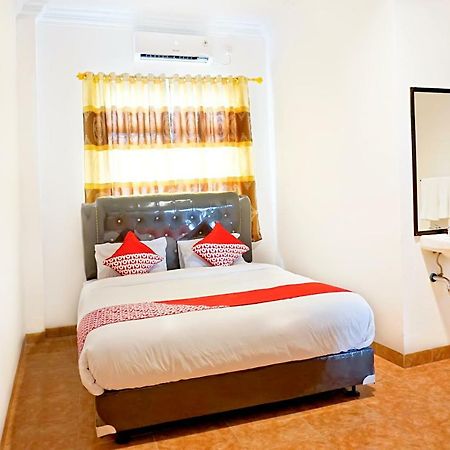 Oyo 694 Khasanah Residence Pekanbaru Exterior photo
