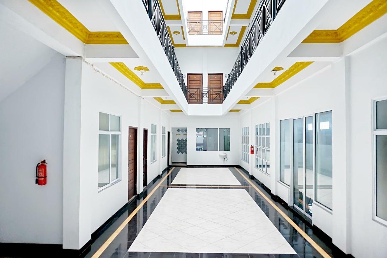 Oyo 694 Khasanah Residence Pekanbaru Exterior photo