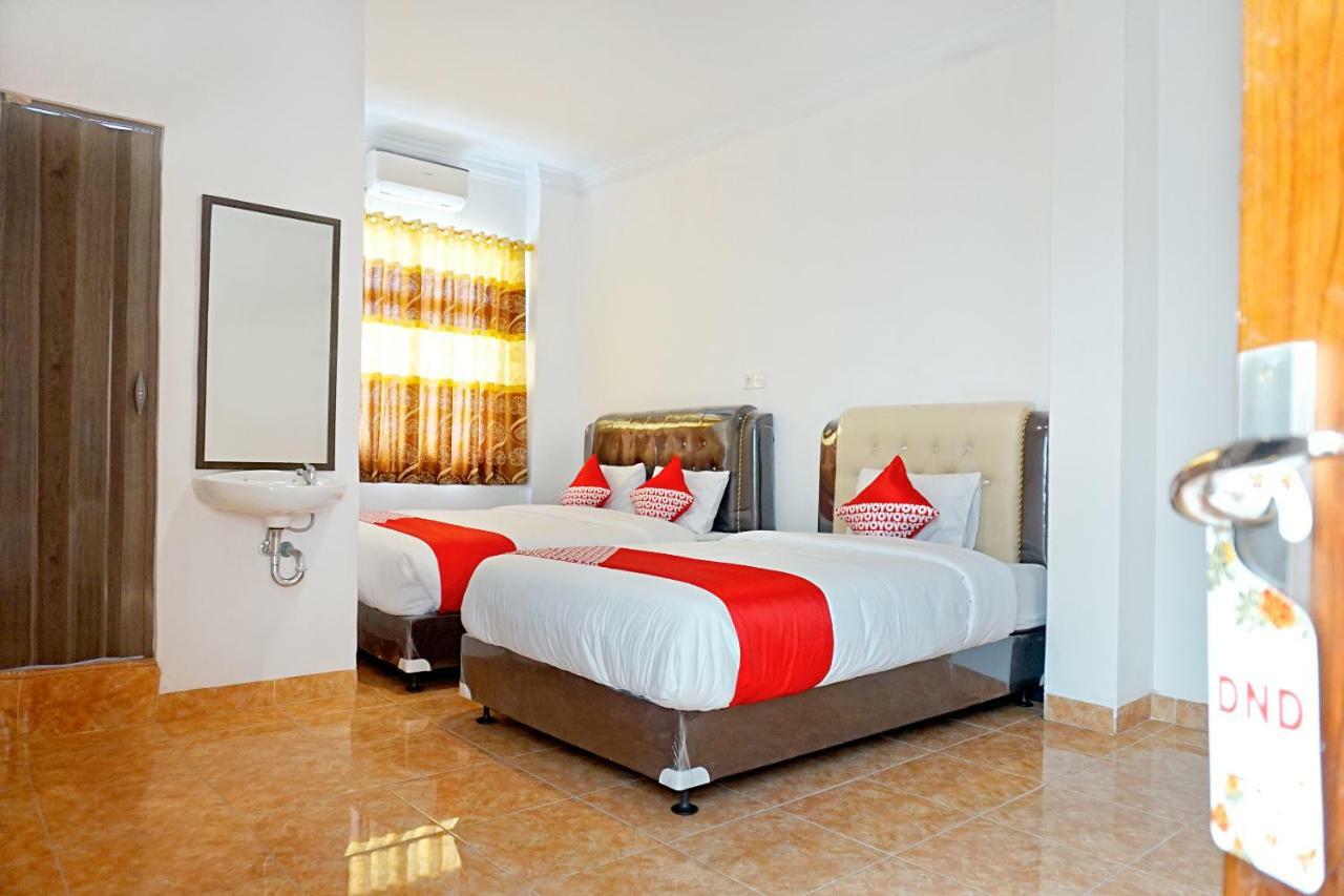 Oyo 694 Khasanah Residence Pekanbaru Exterior photo