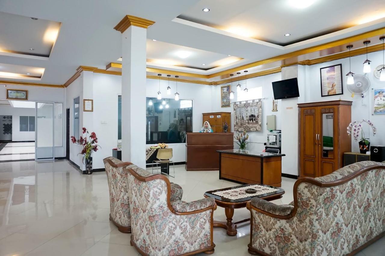 Oyo 694 Khasanah Residence Pekanbaru Exterior photo