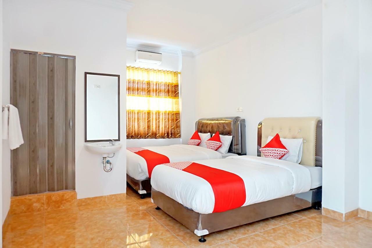 Oyo 694 Khasanah Residence Pekanbaru Exterior photo